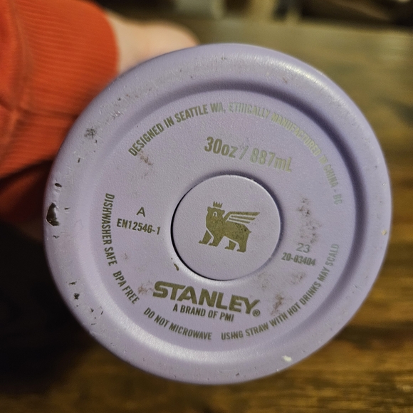 Stanley Lavender Travel Mug with Handle - Picture 2 of 2
